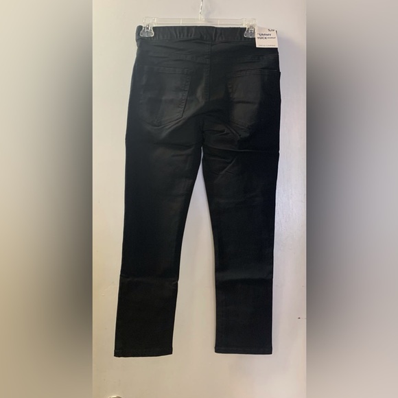 Stretch Denim Pull-On Crop Capri-Black - Picture 3 of 4